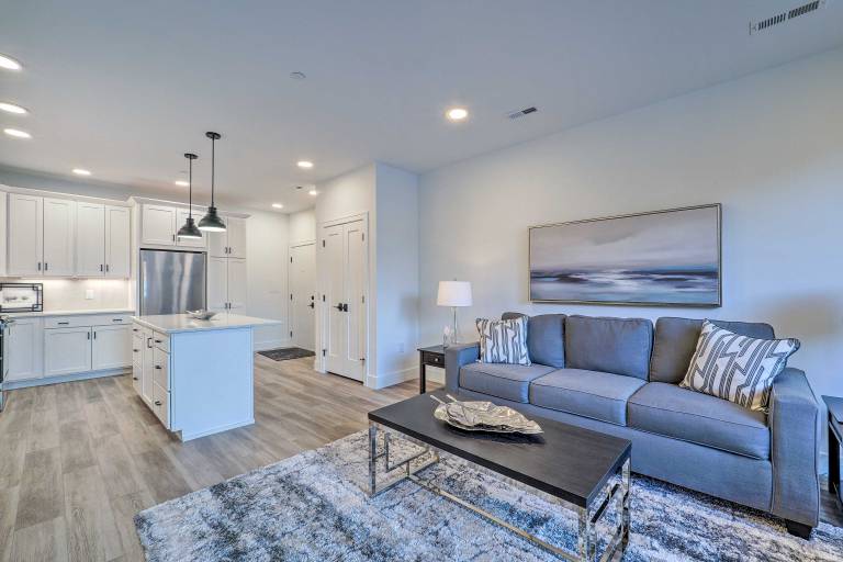 Downtown Traverse City Condo: 32 Mi to Ski Slopes! — photo 4
