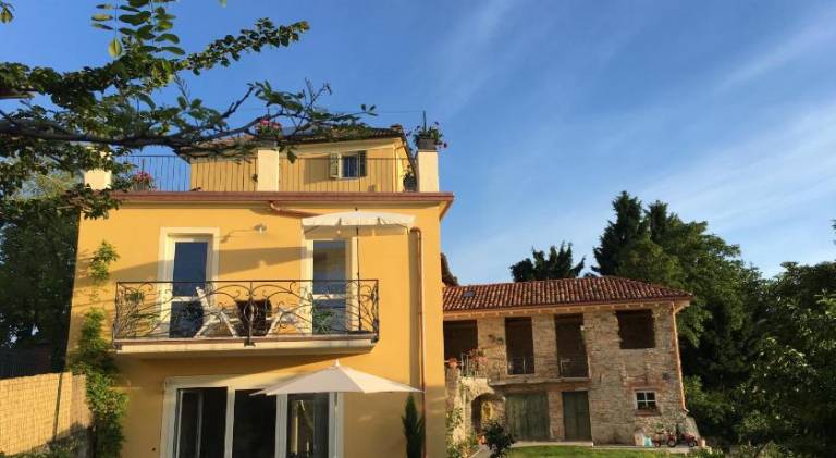 Apartment with garden, private pool & terrace in Alessandria