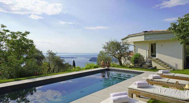 Villa with pool & jacuzzi | Perfect for remote work | Pet-friendly — photo 4
