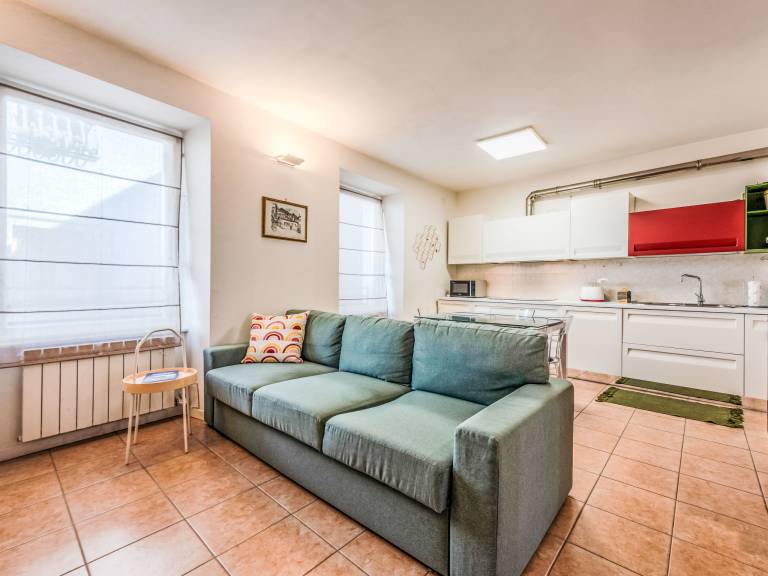 Holiday apartment with patio — photo 3
