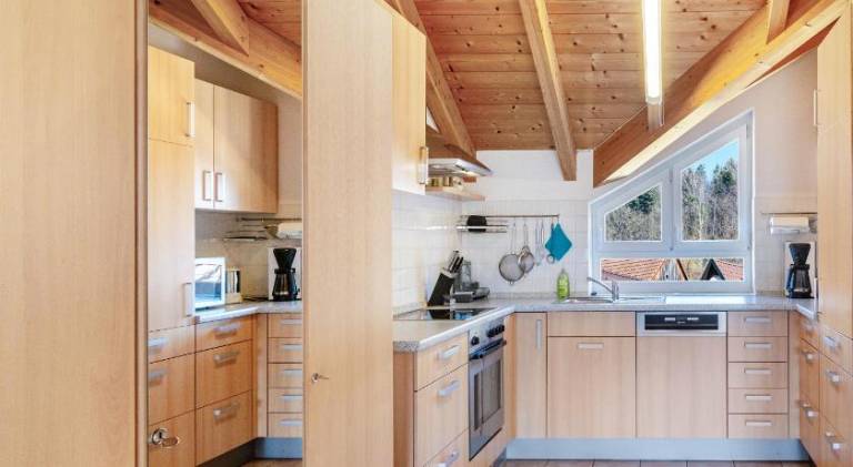Rental apartment with grill & yard | Pets allowed — photo 4