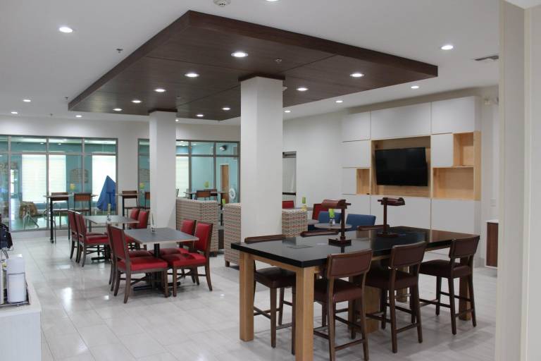 Holiday Inn Express Hotel & Suites Mansfield By IHG — photo 3