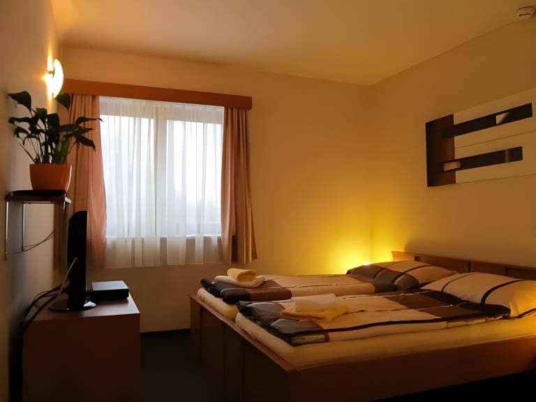 Hotel Khail