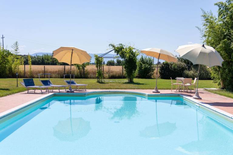 Villa with barbecue, sauna & patio — photo 4