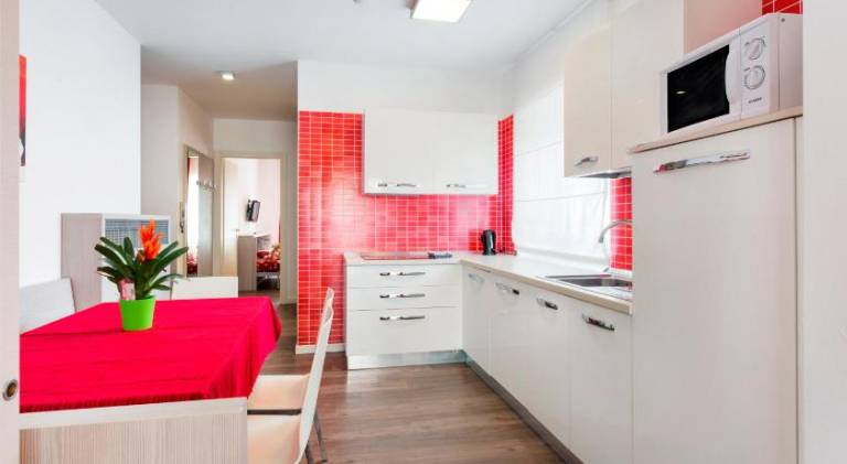 Lovely serviced apartment with terrace & garden | Next to the ski | Pets are welcome — photo 2