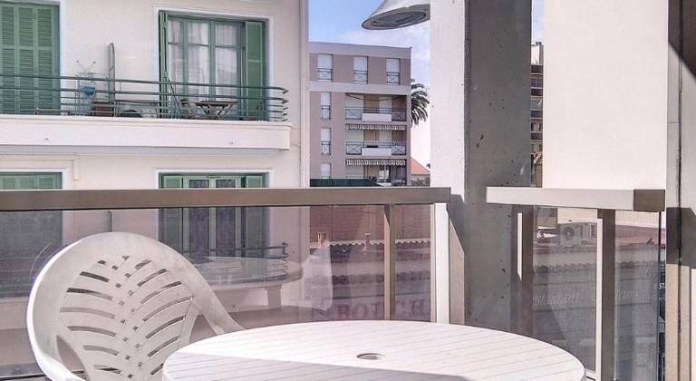 Holiday apartment with garden & patio | Next to the beach | Pets are welcome — photo 4