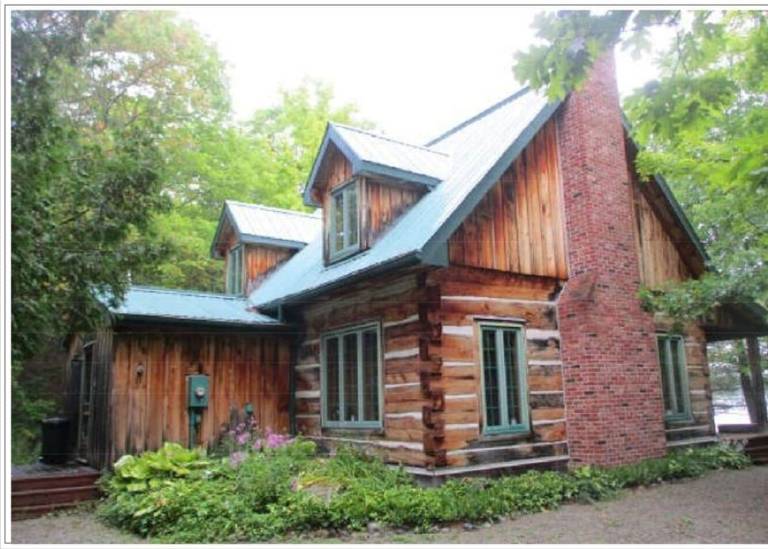 Cabin Honey Harbour