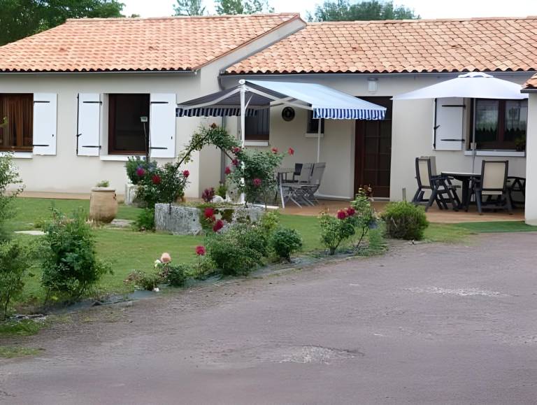 Chambre d'Hotes Les 3 Moulins in Saintes