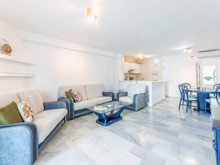 Rental apartment with fast internet, pool & patio | Water view | Suitable for remote work | Pets allowed — photo 2