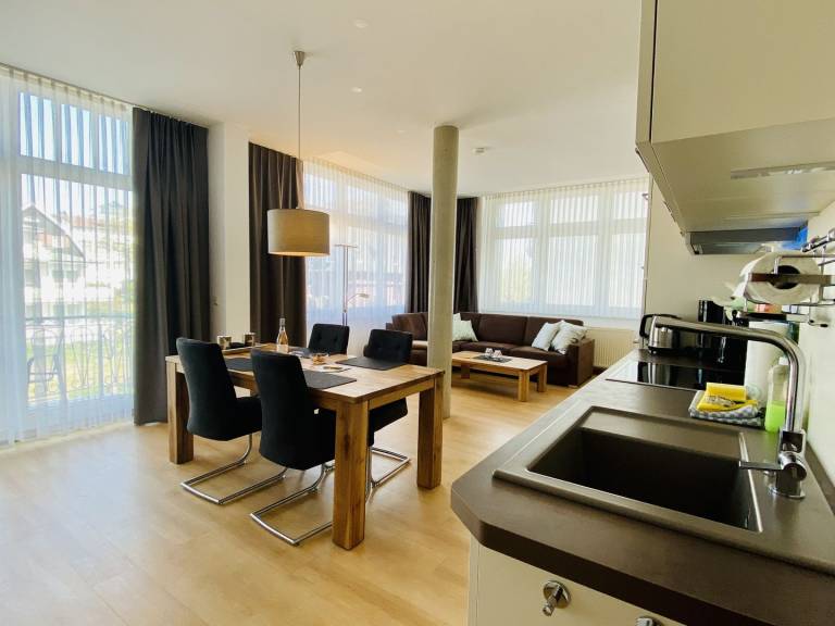 Herzlich Willkommen in der Ferienwohnung Ferienwohnung "Binzer Meerlust" — photo 4