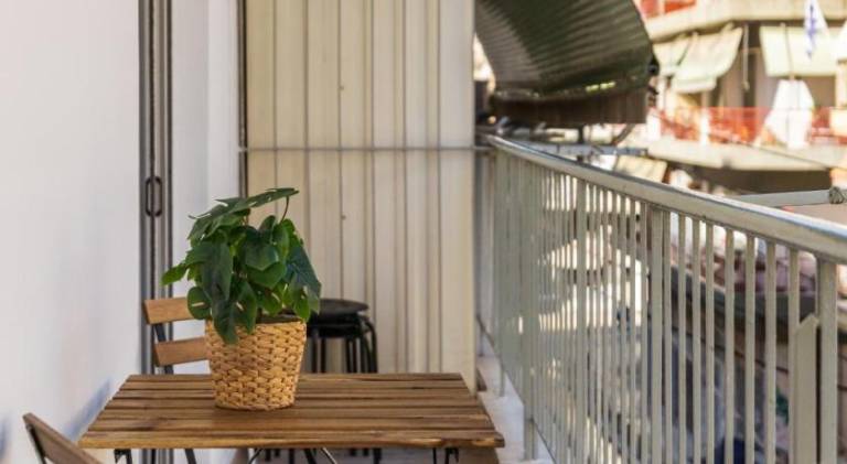 Nice rental apartment with patio | Near Yeni Mosque | Perfect for remote work | Pets are welcome — photo 4