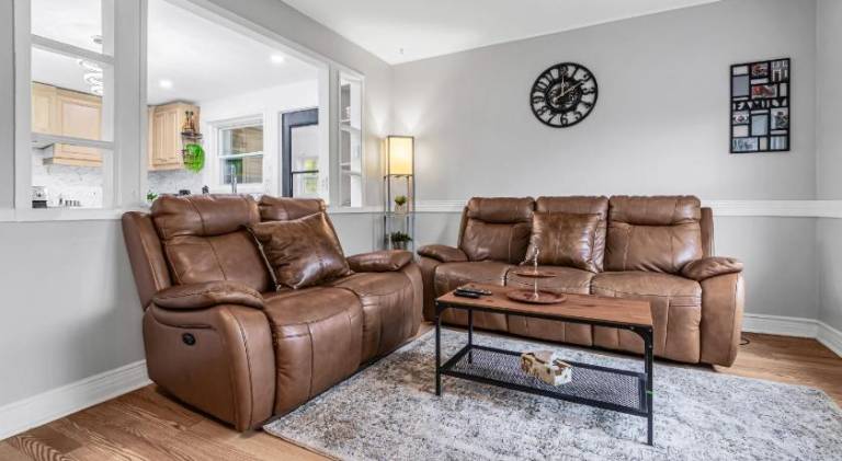 Holiday apartment with 2 rooms for 5 persons in Longueuil, QC
