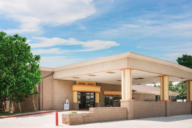 Travelodge by Wyndham Enid in Enid, OK