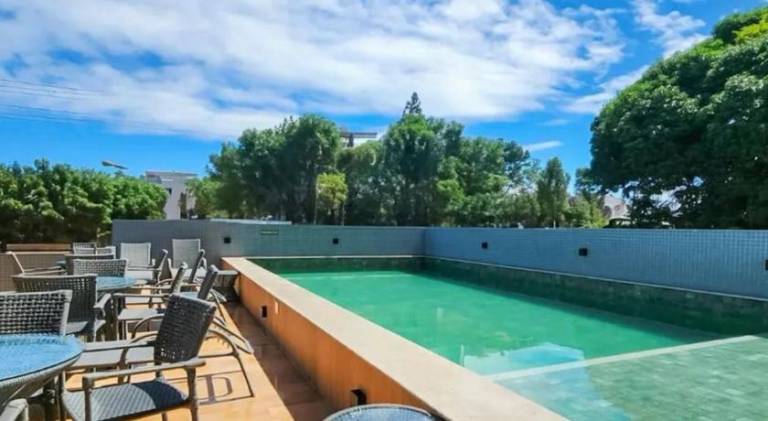 Holiday apartment with pool in Brotas