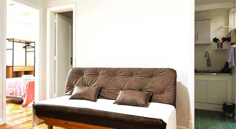 Apartment with 1 room for 6 persons in Leme