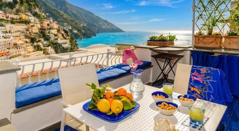 Holiday apartment with terrace in Positano