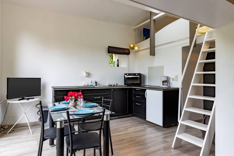 L'Orée des Vignes – Apartment with Terrace and Shared Pool in Saint-Romain-la-Virvée — photo 5