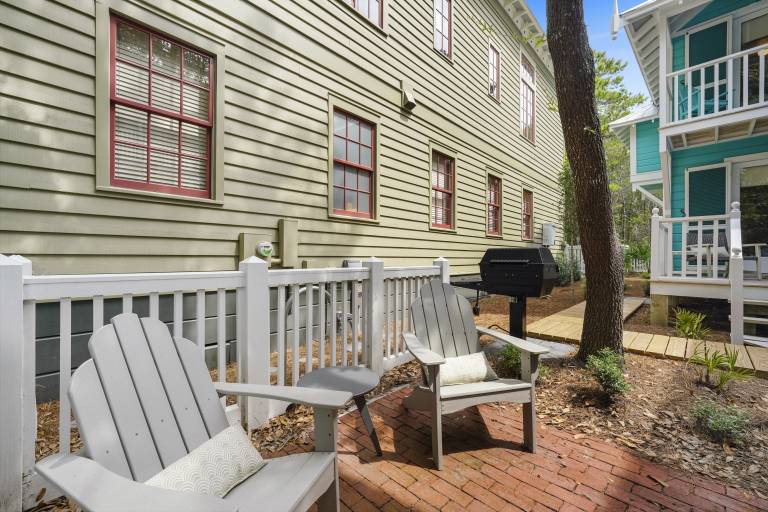 House with BBQ, heated pool & garden | City view — photo 3
