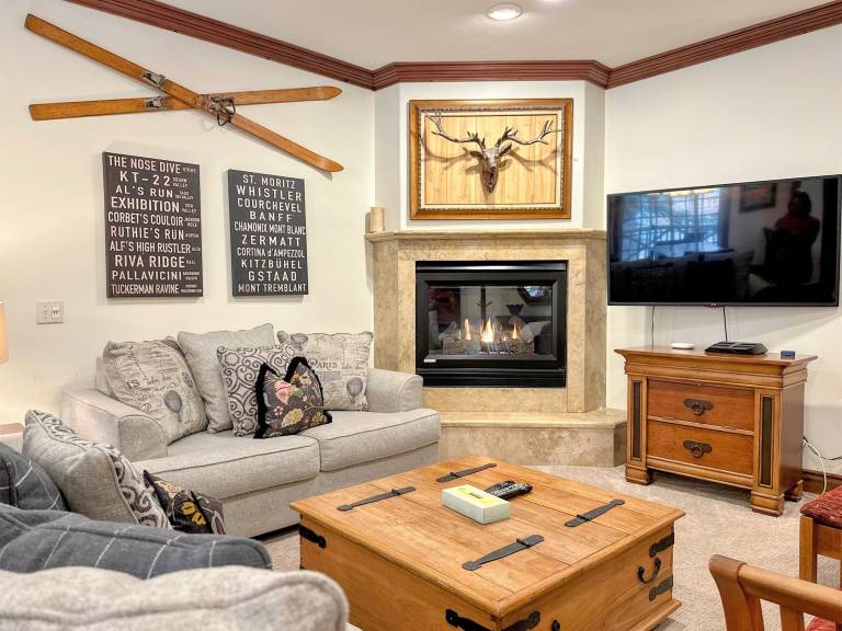 Cabin Mammoth Lakes