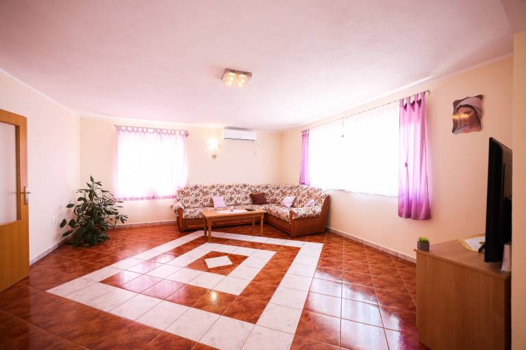 Three bedroom apartment with terrace and sea view Kozjača, Paklenica (A-25456-a) — photo 3