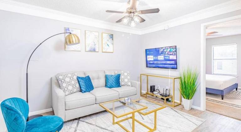 Holiday apartment with pool | Pet-friendly in Austin, TX