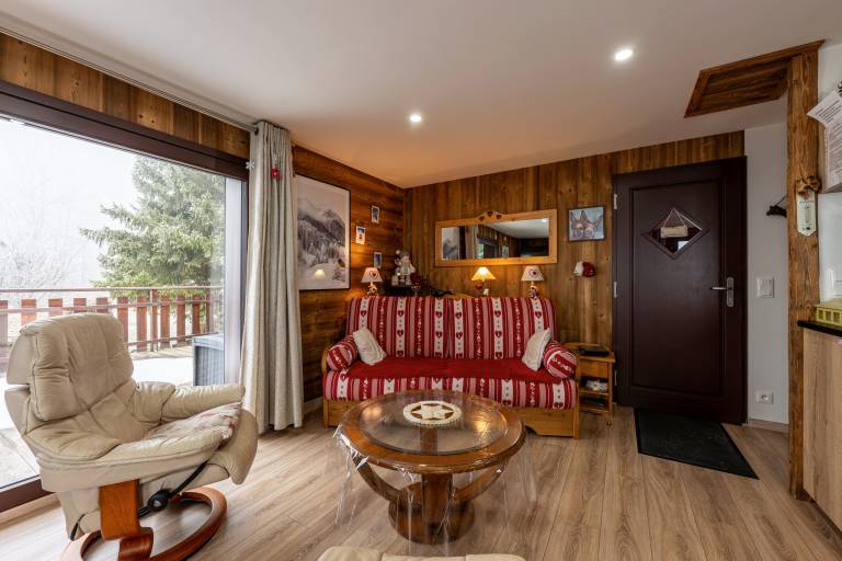Holiday Home 'D'Aillon' with Mountain Views, Private Terrace, and Wi-Fi — photo 4