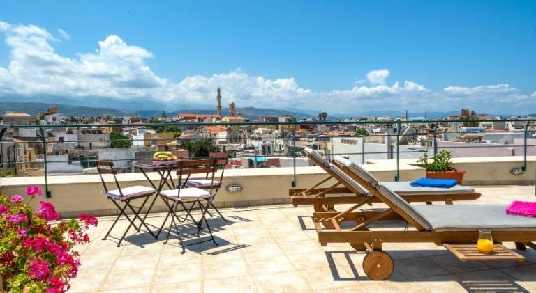 Serviced apartment with terrace & jacuzzi — photo 5