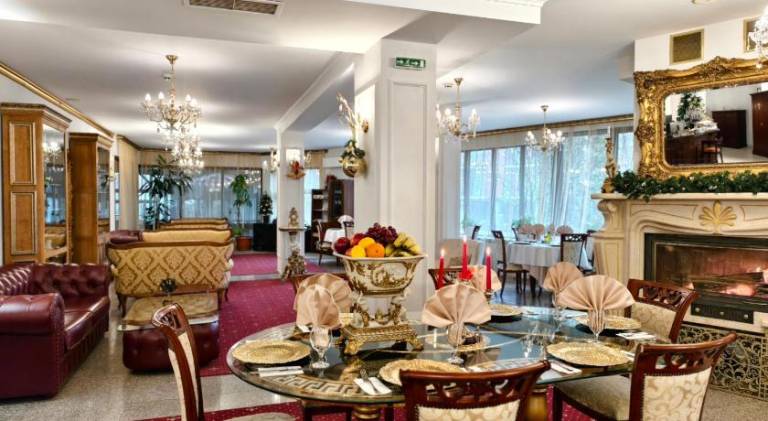 Elegant Lux Hotel — photo 3