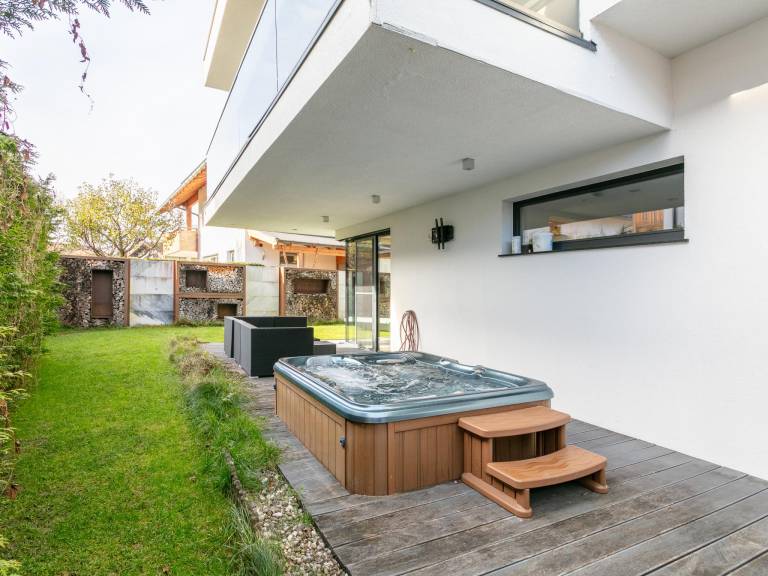 House with sauna & patio — photo 5
