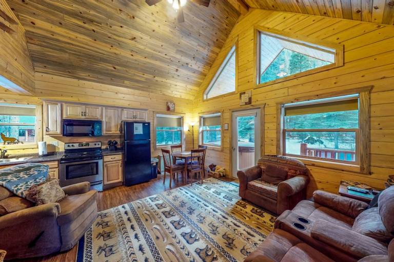 Cabin  Lucky Seven Summer Homes
