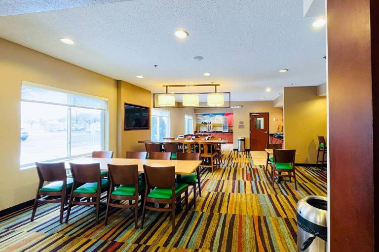 Comfort Inn & Suites Olathe - Kansas City — photo 3