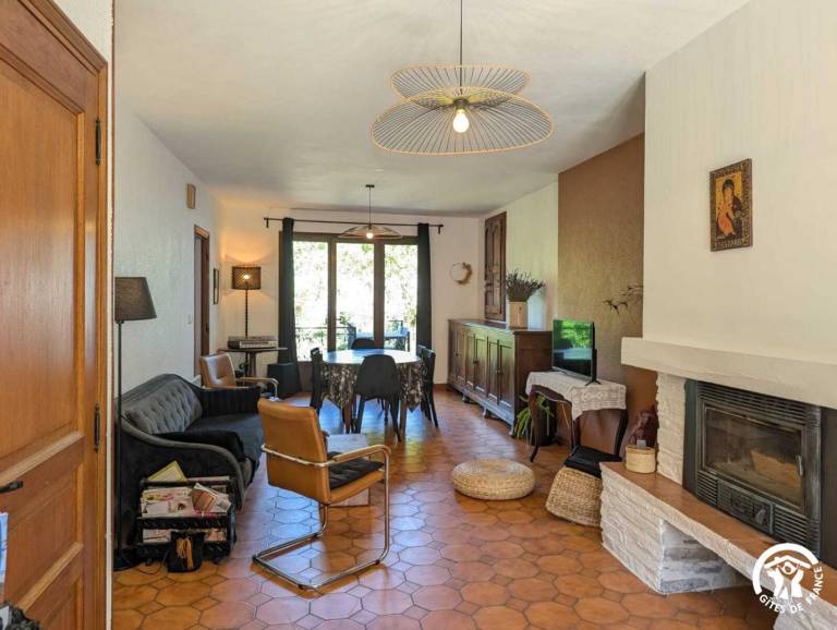 Gite with barbeque, patio & garden | Dogs allowed — photo 3