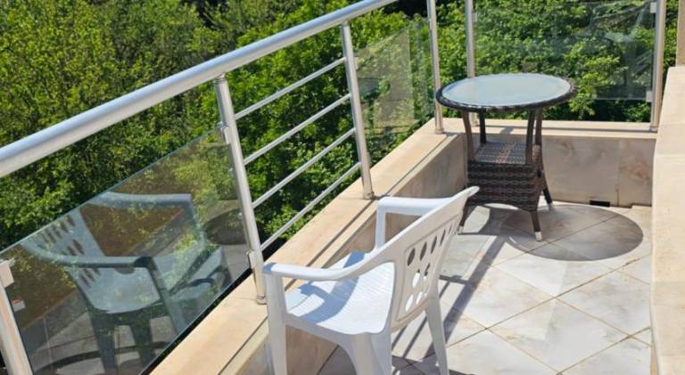 Apartment with 2 rooms for 6 persons — photo 4