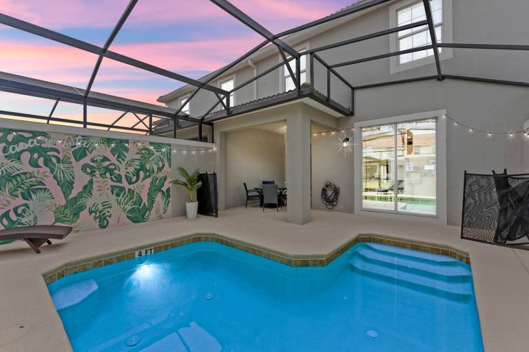Family-oriented villa with pool | Pet-friendly in Lake Buena Vista, FL
