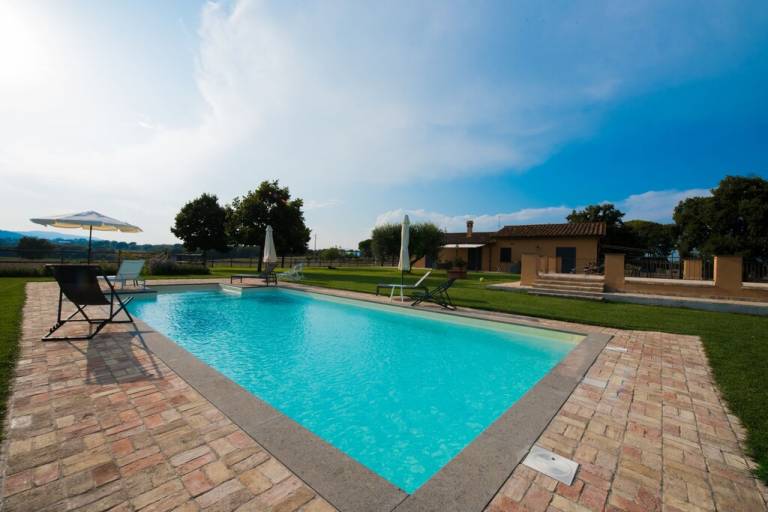 Casale  Lago di Martignano