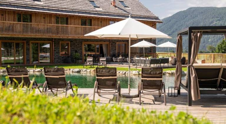 Chalet with pool, barbecue & yard — photo 3
