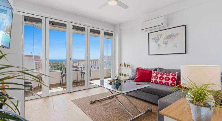 Fully equipped apartment with terrace, grill & jacuzzi | Beach nearby | Suitable for remote work | Dogs allowed — photo 2
