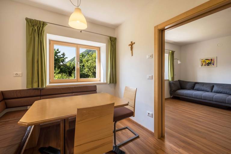 Spacious Apartment “Lafreid Algund” near Merano with Mountain View, Wi-Fi & Garden — photo 5