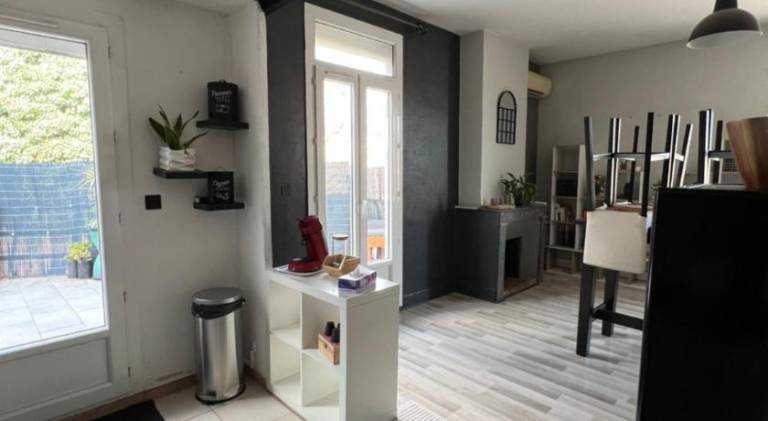 Rental apartment with 2 rooms for 5 persons — photo 2