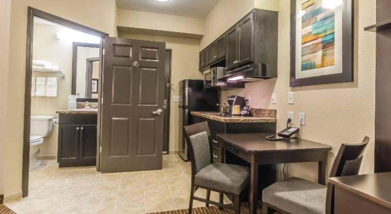 Quality Inn & Suites — photo 4