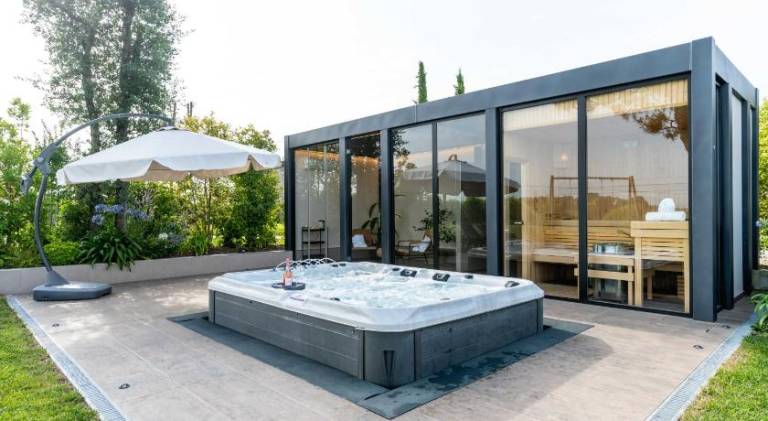 Farm with jacuzzi, sauna & pool — photo 3