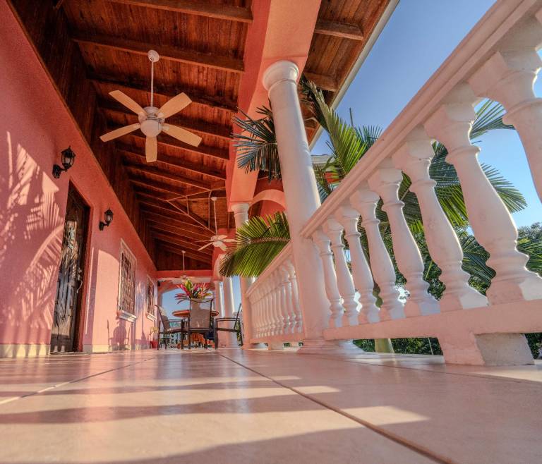 Seaside Inn Roatan — photo 4