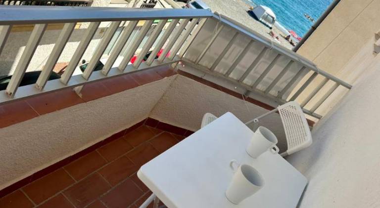Rental apartment | Next to the beach | Pets allowed in Almunecar