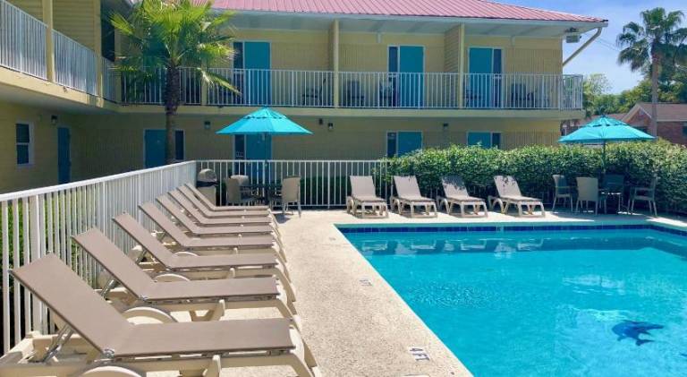 Dunes Inn & Suites - Tybee Island — photo 5