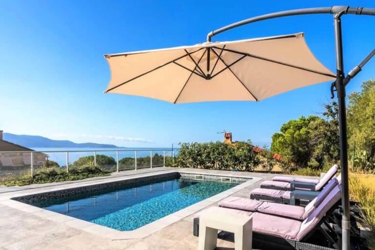 Fully equipped apartment with yard, pool & terrace | Next to the beach | Pet-friendly — photo 3