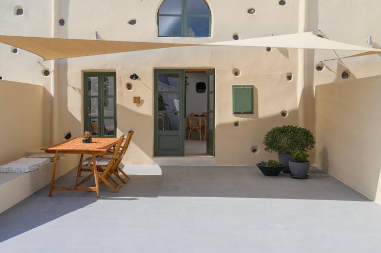 Holiday apartment with yard & terrace — photo 5