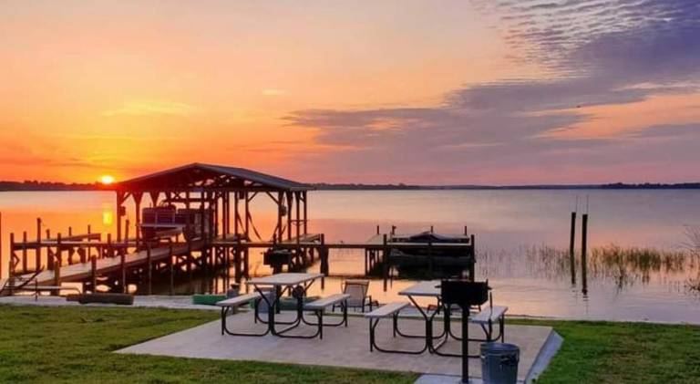 Vacation home with 2 rooms for 6 persons in Tavares, FL