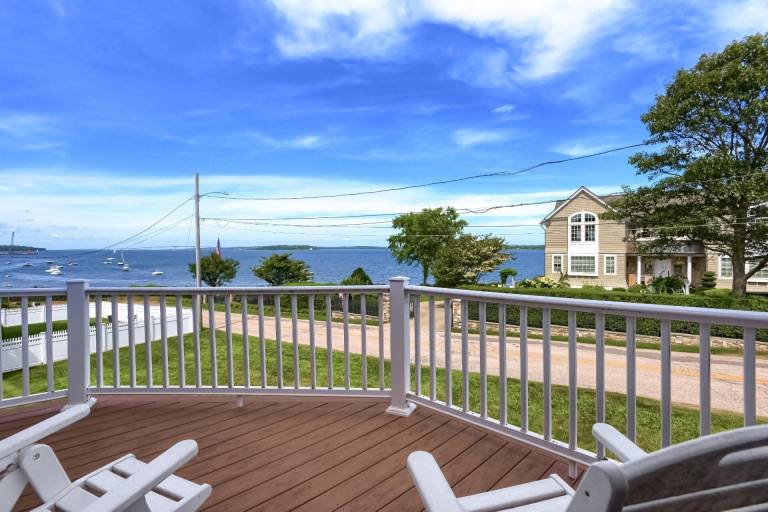 Villa Narragansett