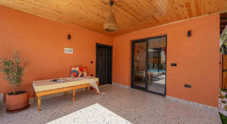 Fully equipped villa with yard, barbeque & private pool | Dogs allowed — photo 3