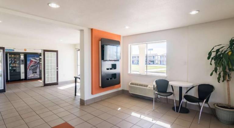 Motel 6 Wichita Falls, TX - North — photo 4